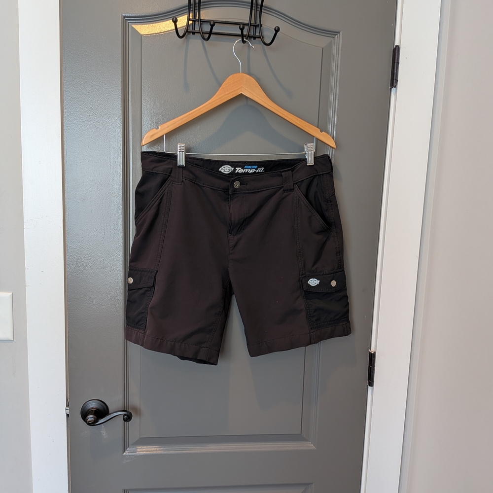 Dickies Women's Black Cargo Shorts